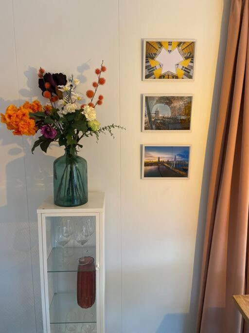 Unieke Woonark Met Privetuin En Free Parking. Apartment Rotterdam Luaran gambar